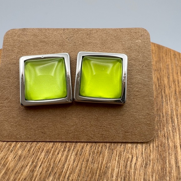 Classic Edgy Round & Square Stud Earring Set- Cat Stud Earrings - Picture 12 of 15